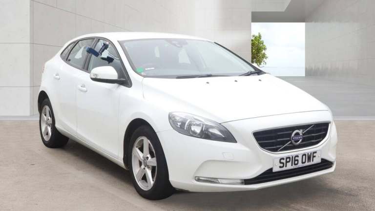 2016 Volvo V40 T2 [122] ES 5dr HATCHBACK PETROL Manual