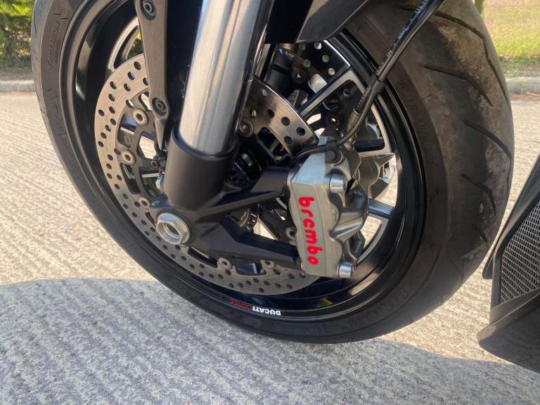 2011 11 DUCATI DIAVEL 1198 BLACK PERFORMANCE CRUISER NEW MOT 10k MILES MINT