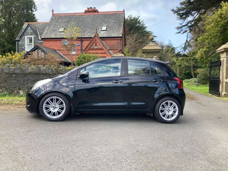 2008 Toyota Yaris diesel 1.4 sr 5 door hatchback
