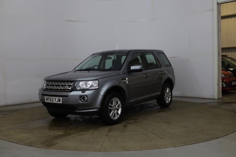 2013 Land Rover Freelander 2.2 TD4 XS 5dr ESTATE Diesel Manual
