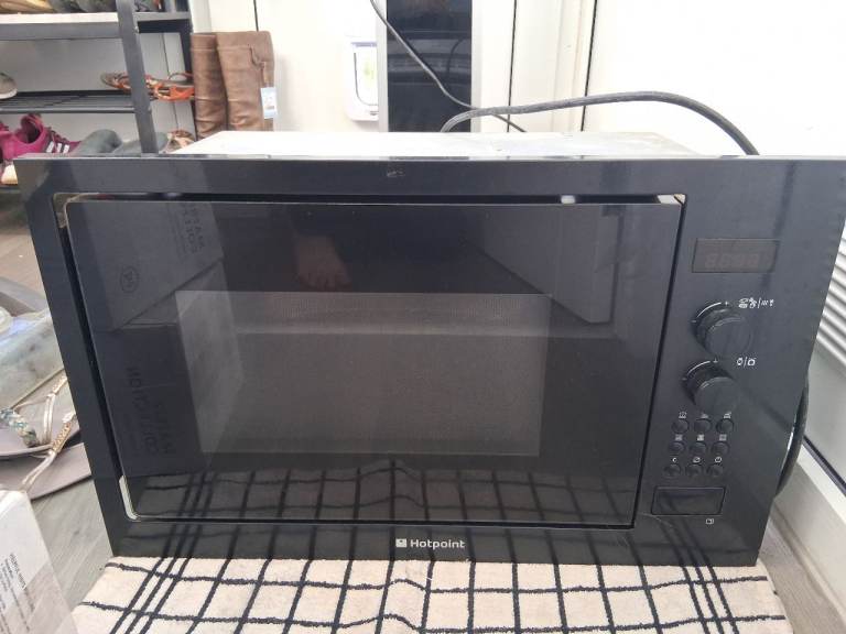 Hotpoint microwave oven integrated 
