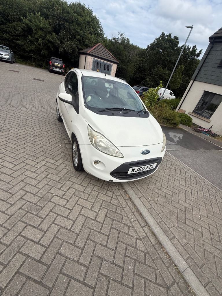Ford, KA, Hatchback, 2010, Manual, 1242 (cc), 3 doors
