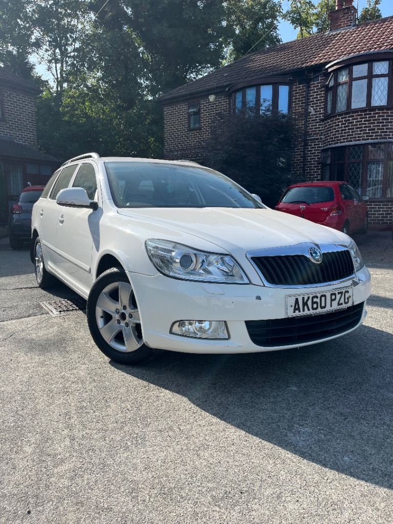 Skoda, OCTAVIA, Estate, 2010, Manual, 1598 (cc), 5 doors