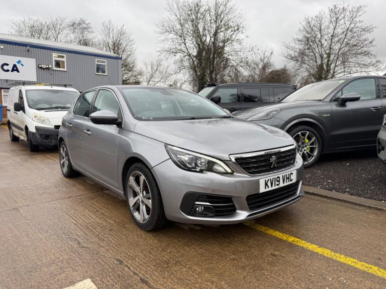 Peugeot 308 1.2 PureTech GPF Allure Hatchback 5dr Petrol EAT Euro 6 (s/s) (130 ps) Petrol Automatic