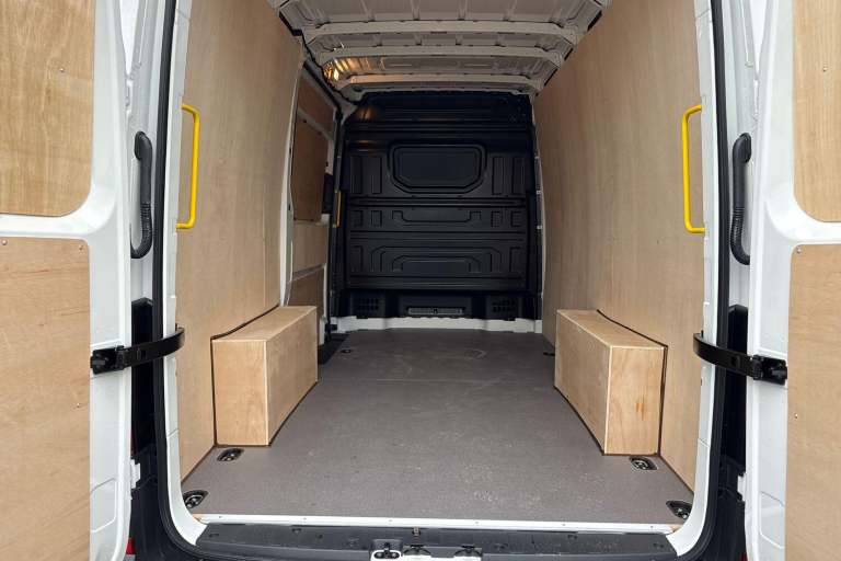 2025 Volkswagen Crafter 2.0 TDI 140PS Commerce Plus High Roof Van PANEL VAN DIESEL Manual