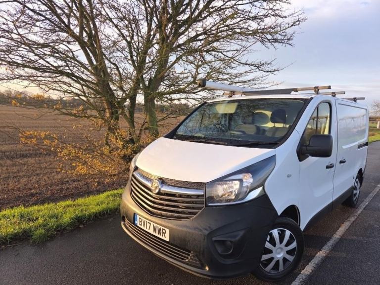 VAUXHALL VIVARO 1.6 CDTi 2700 BiTurbo 2017