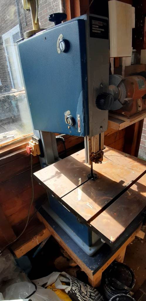 Band saw stand on bench