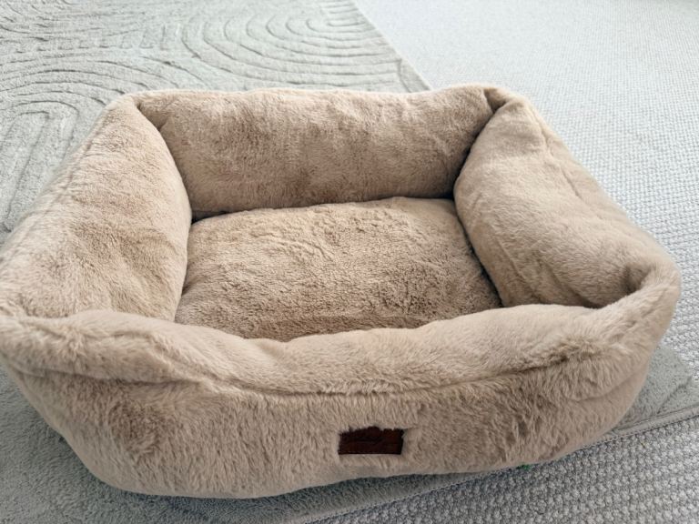 Brand new cat/dog bed 