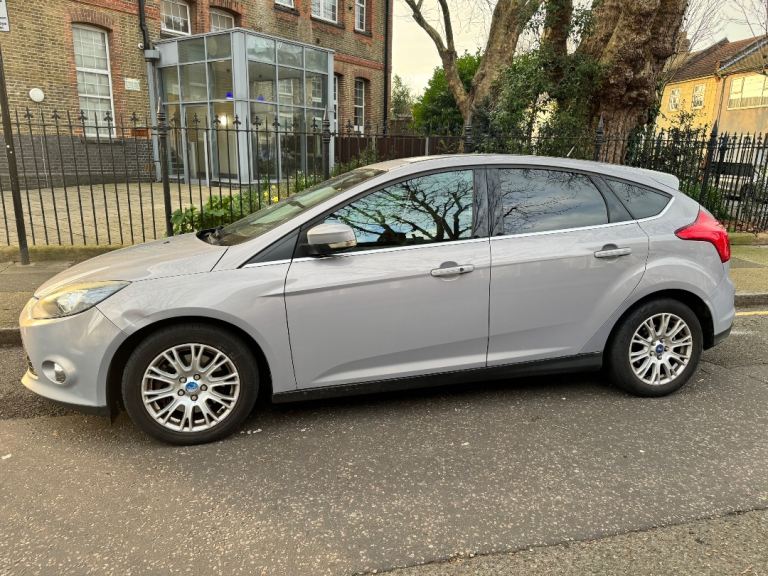 Ford Focus 1.6 EcoBoost SCTI Titanium 5dr 2011. 