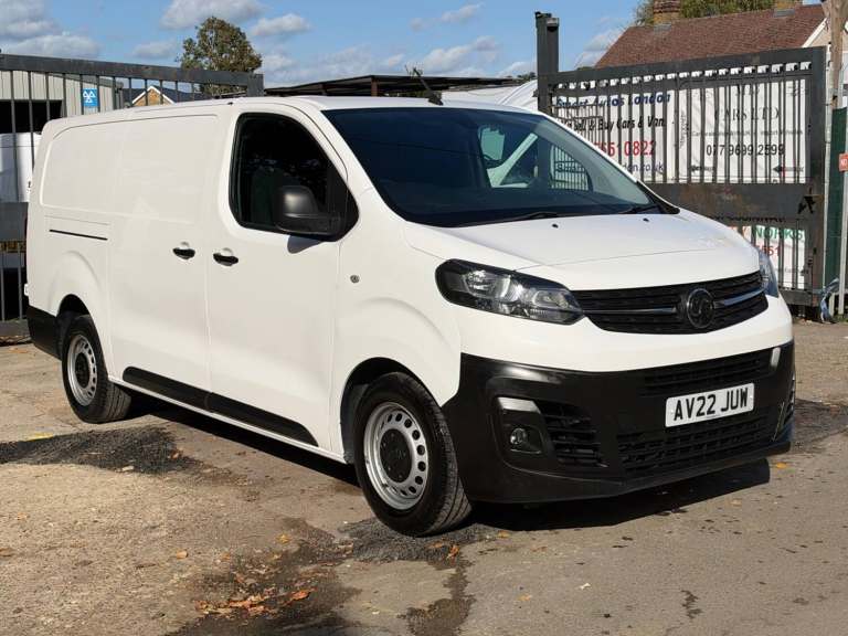 2022 Vauxhall Vivaro 2900 1.5d 100PS Dynamic H1 Van PANEL VAN DIESEL Manual