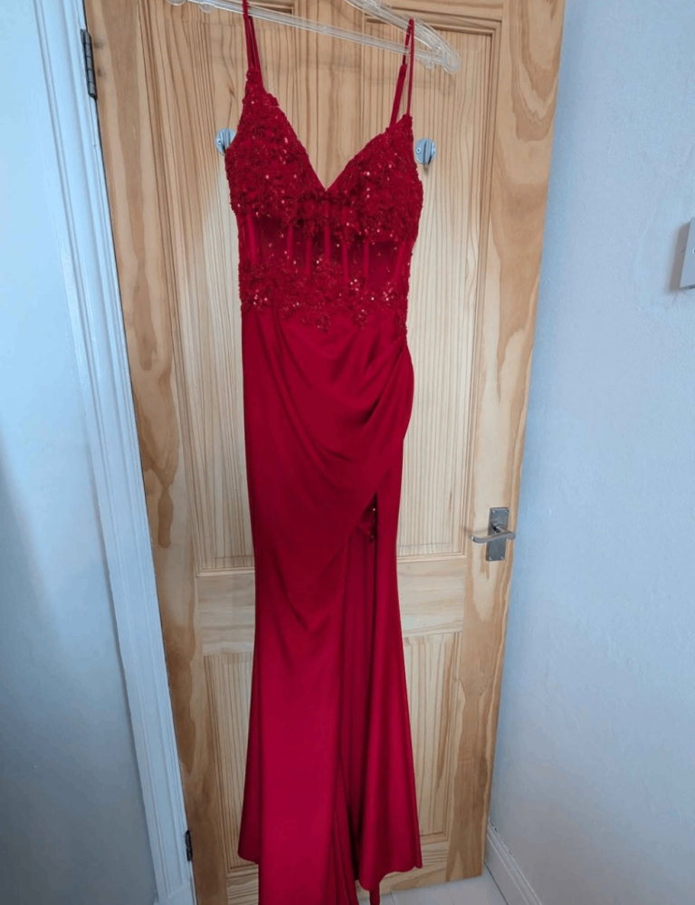 Red long thigh split prom dress