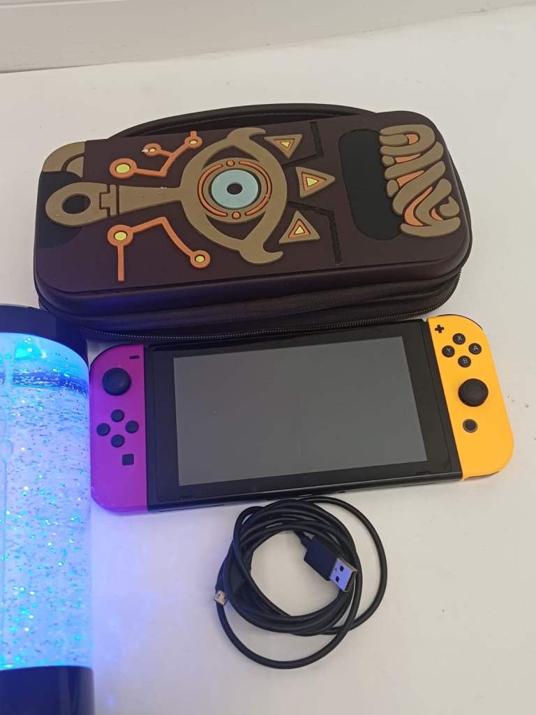 Nintendo switch with case 