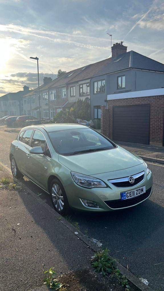 Vauxhall, ASTRA, SE Hatchback, 2011, 1598 (cc), 5 doors