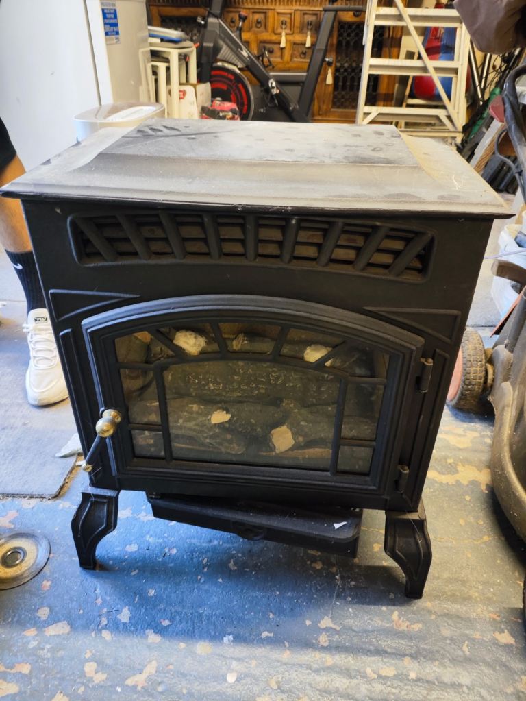 Burley G4121 freestanding natural gas stove