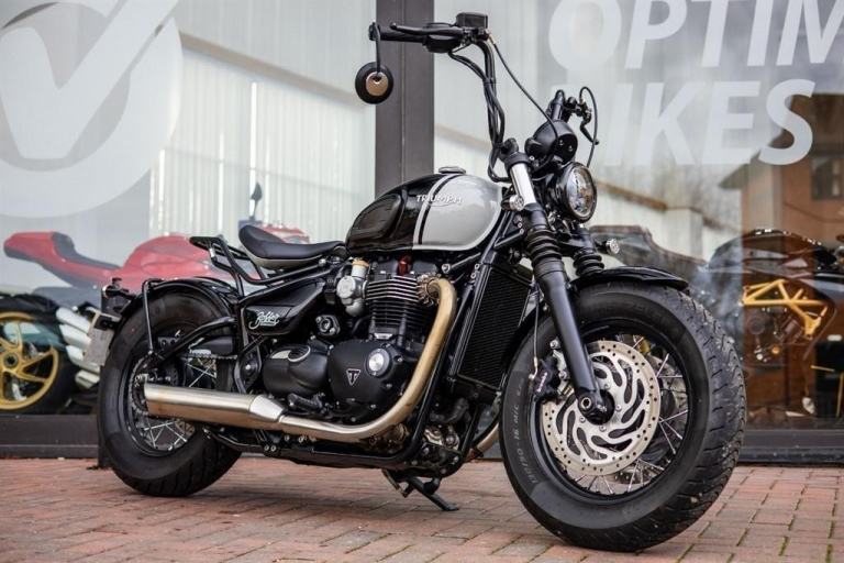 Triumph Bobber LOADED SPEC ! LOW MILES ! STUNNING