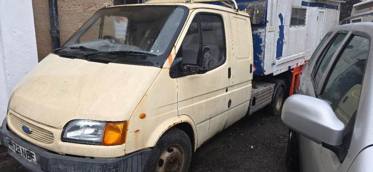 Smiley transit fifth wheel with trailer 