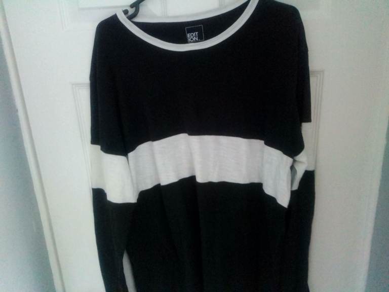 Nice mens large Edition relaxed sweatshirt top good condition 