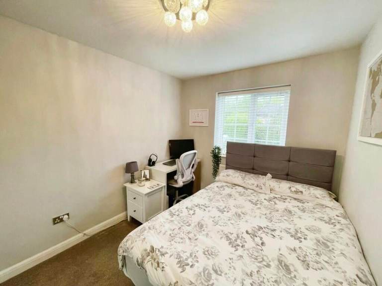 💕Room for Rent in🛌 Canada Water, London📍