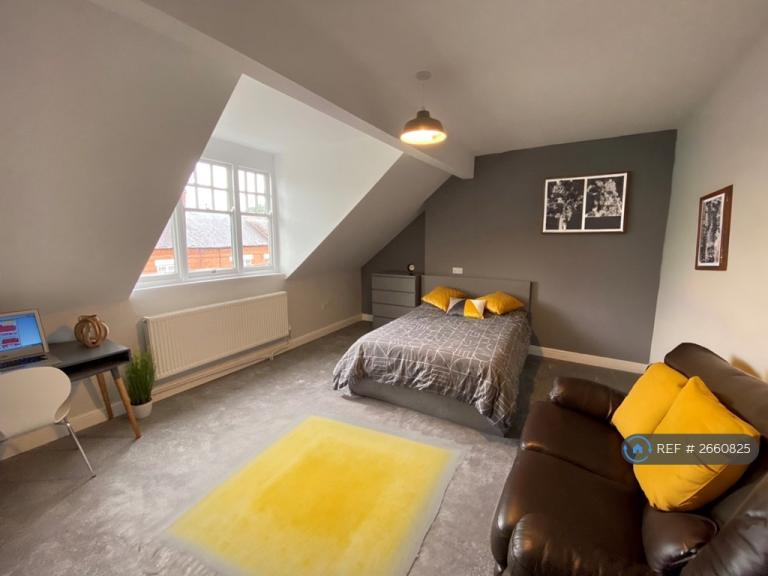 6 bedroom house in Daneshill Road, Leicester, LE3 (6 bed) (#2660825)