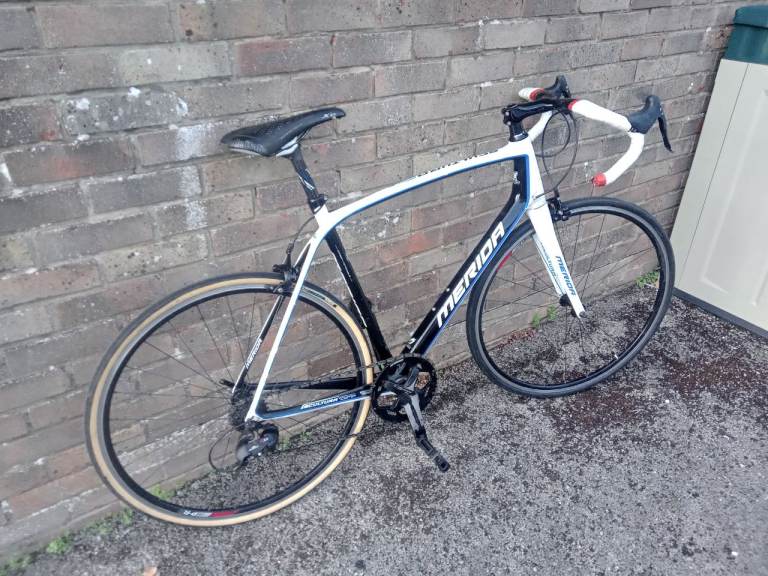 Merida Scultura 904 carhon road bike 