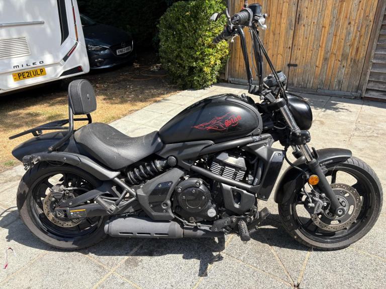 2018 / 69 Kawasaki Vulcan 650 DJF £4750 Black 5940 miles. 