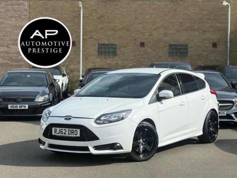 2012 Ford Focus 2.0T EcoBoost ST-2 Euro 5 (s/s) 5dr HATCHBACK Petrol Manual