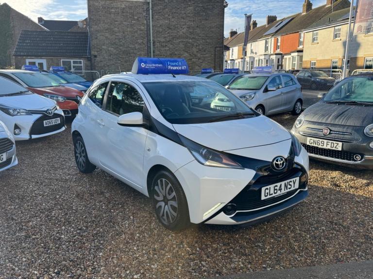 2014 Toyota AYGO 1.0 VVT-i X-Play 3dr HATCHBACK PETROL Manual