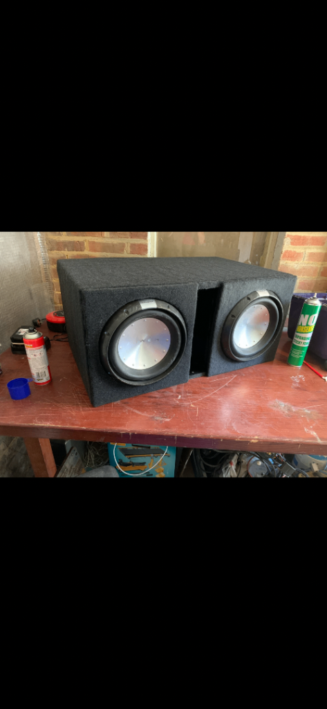 Rockford fosgate Power T1 Twin 12 ported Sub woofer with Amp