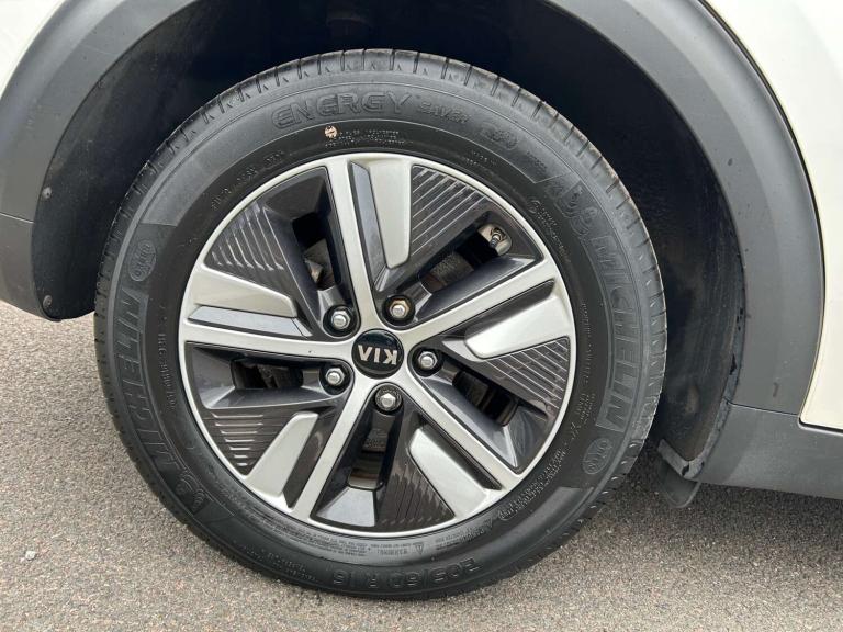 2020 Kia Niro 1.6 Niro 3 PHEV Semi-Auto 5dr SUV Hybrid Automatic