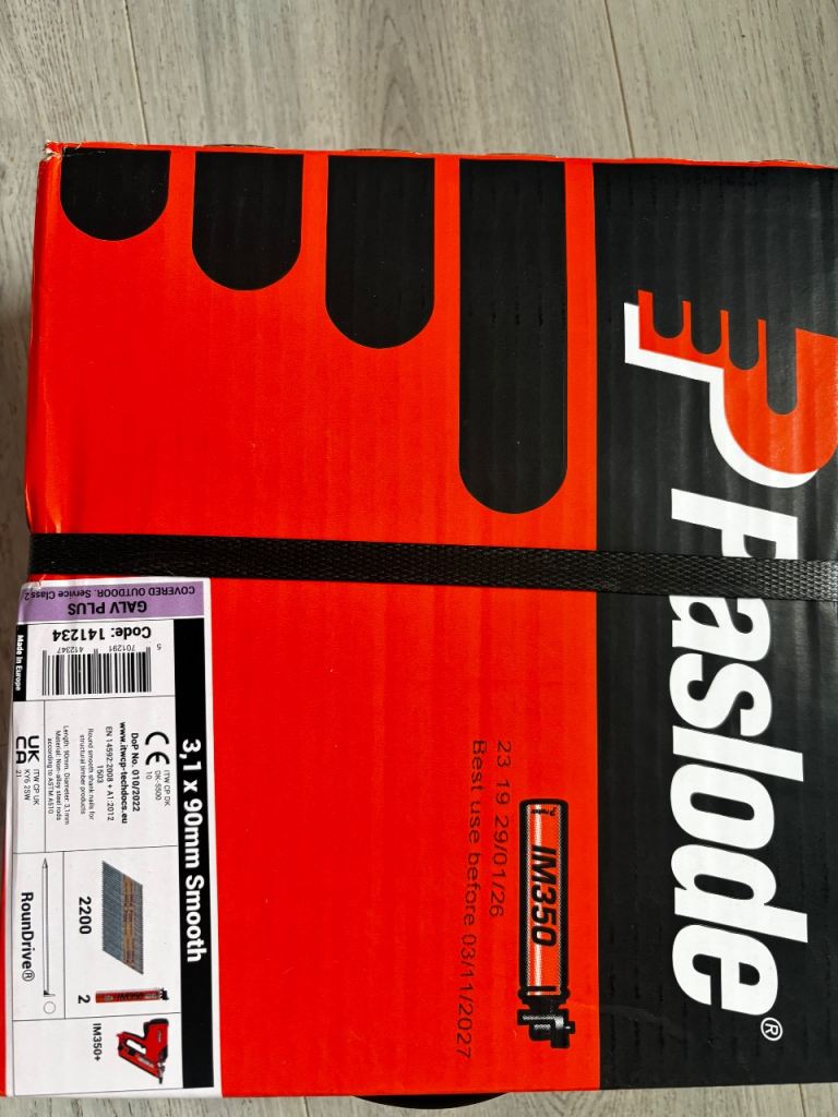 box of 90 mm paslode nails long gas in date
