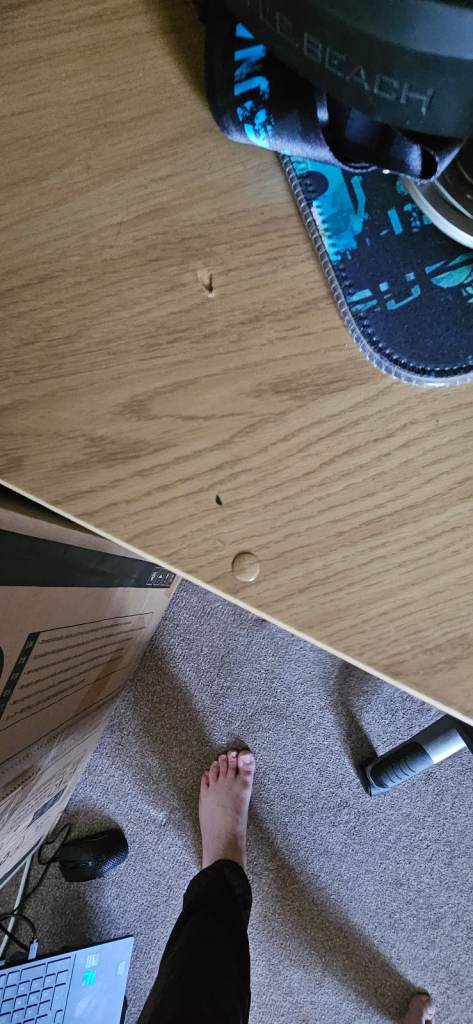 Computer corner desk