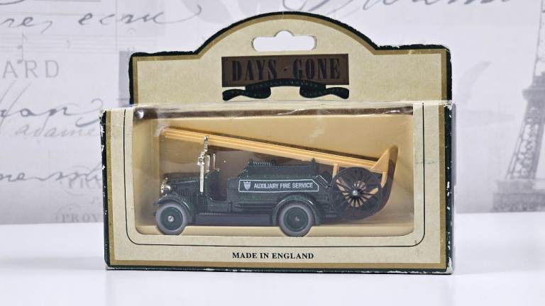 Lledo “Days Gone” Die-Cast Auxiliary Fire Truck (1934 Dennis Fire Engine)