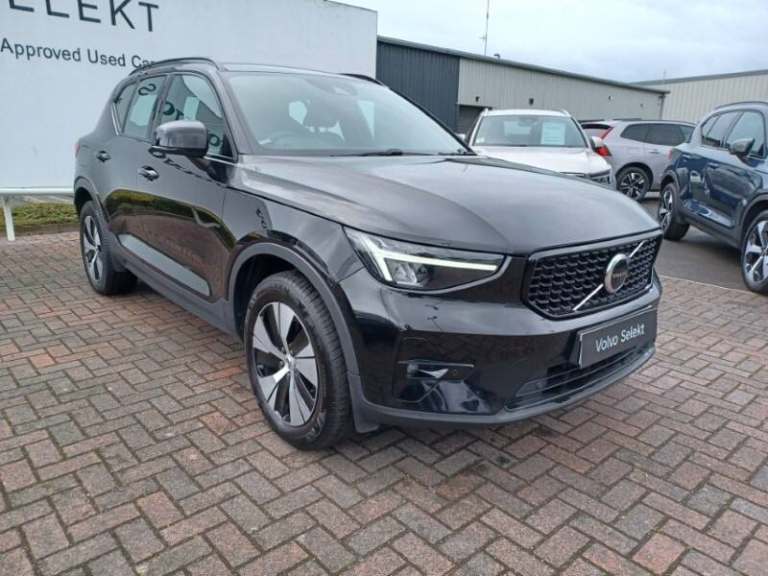 VOLVO XC40 1.5 T4 Recharge PHEV Plus Dark 5dr Auto