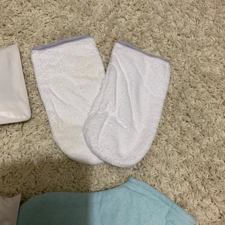 Babyliss electric hot/warm/mask wax gloves and booties