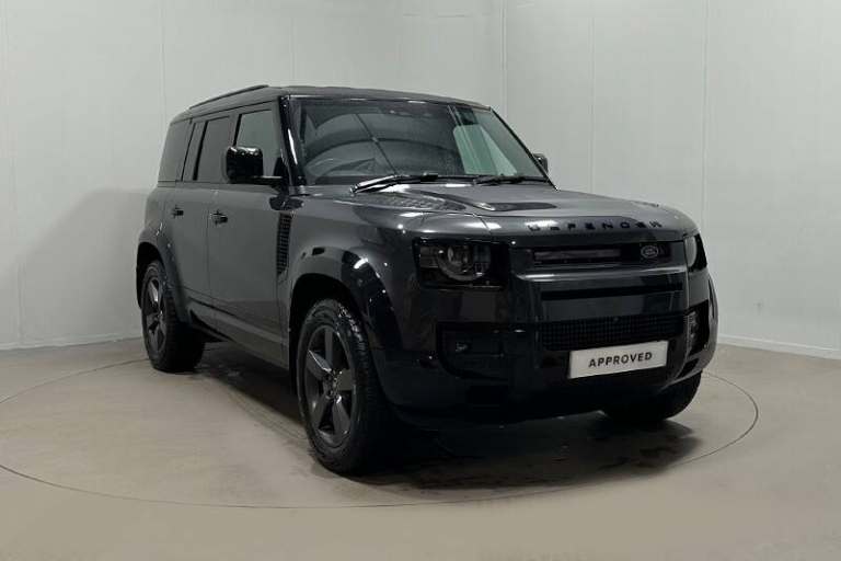 LAND ROVER COMMERCIAL DEFENDER 3.0 D300 Hard Top X-Dynamic HSE Auto [3 Seat]