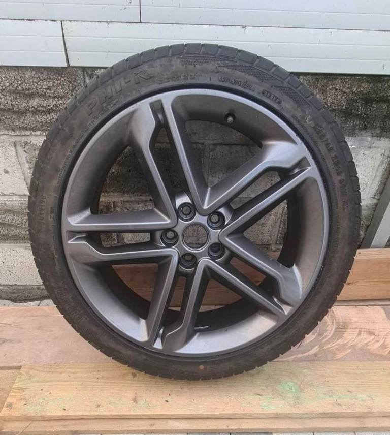 Vauxhall mokka alloy wheel 