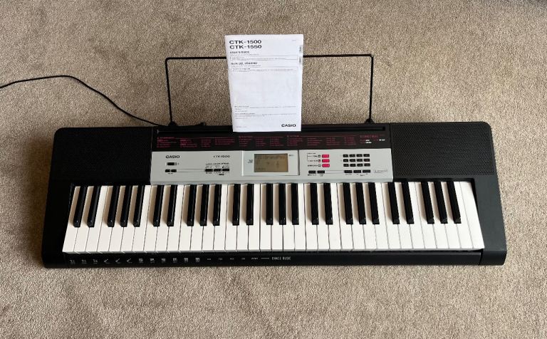 Casio CTK-1500 electric keyboard