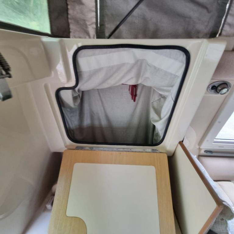 2012 Romahome R20 Jubilee 2 Berth 4 Belt End Kitchen Lounge Conversion Campervan