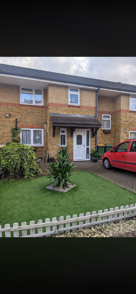 3 bedroom house in beckton 