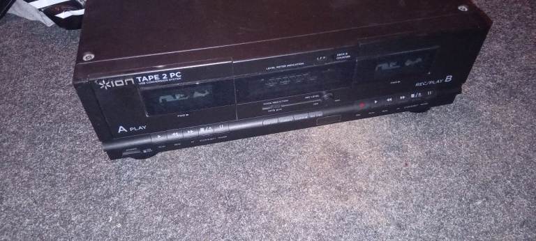 Tape player 