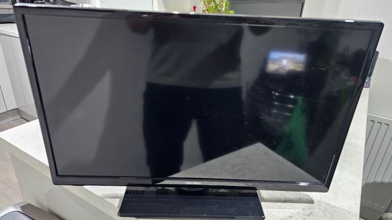 BUSH 24" HD LED TV/DVD COMBO