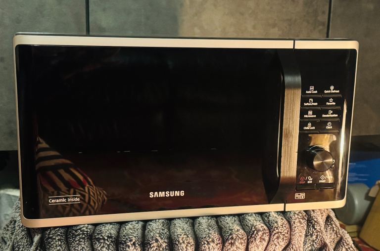 Samsung microwave oven (original 149£ from Currys