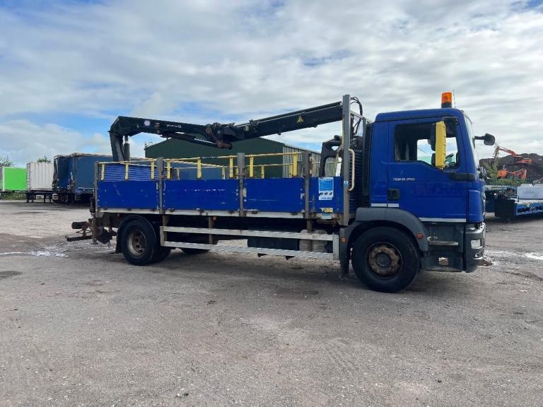 MAN/ ERF TG-M 18-250 REAR MOUNTED REMOTE HMF CRANE 