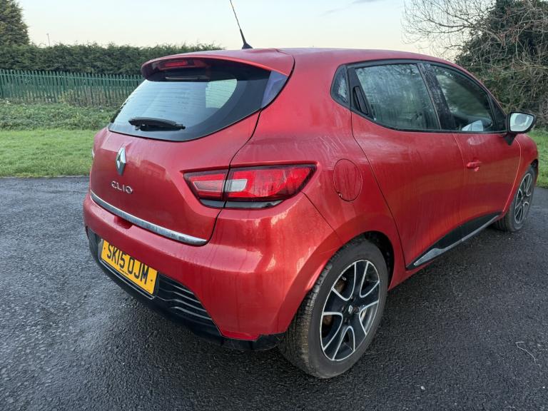 RENAULT CLIO 1.2 Dynamique MediaNav 1.2 16V 75 2015