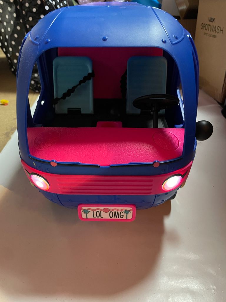 Huge Bundle of LOL Dolls Toys