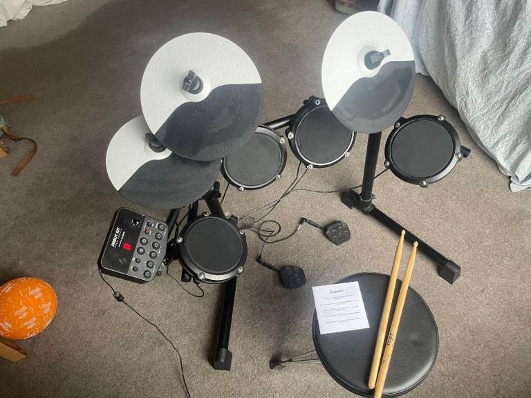 Alesis Debut Drum Kit (electronic)