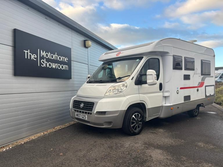 2007 Burstner Marano T580