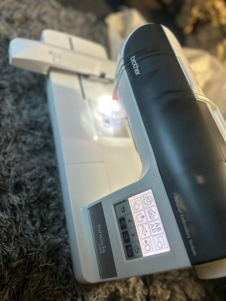 Brother innov-is  750e embroidery machine 