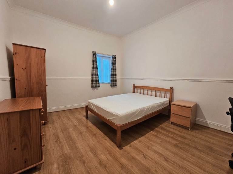 £550 PCM included Bills