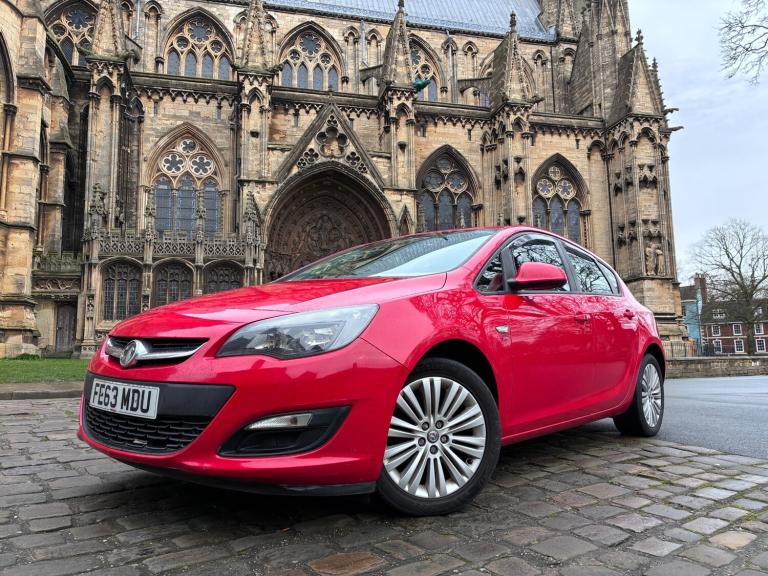 2013 Vauxhall Astra 1.6i 16V Energy 5dr HATCHBACK Petrol Manual